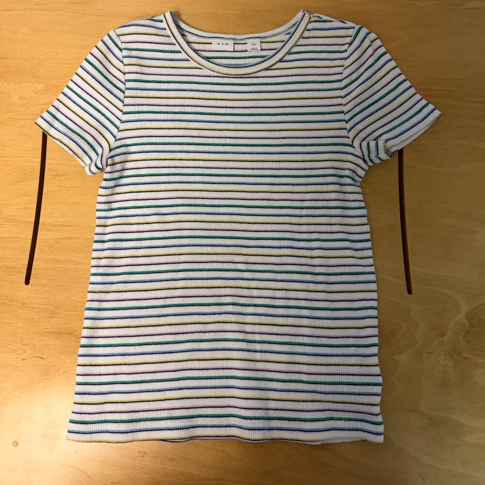 GAP Kids Girls Stripped  T-Shirt Size Large (10 yrs) in great shape!